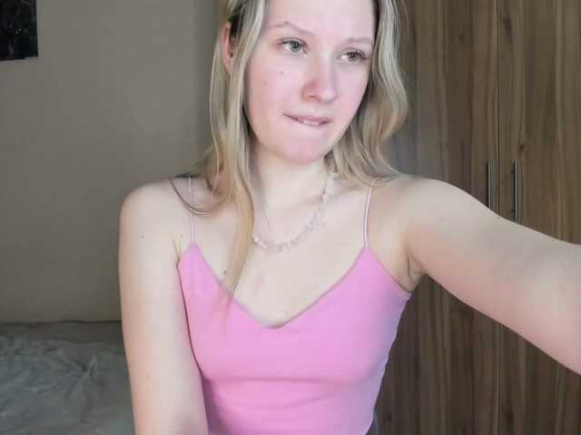 SkyeDavis's BongaCams show and profile