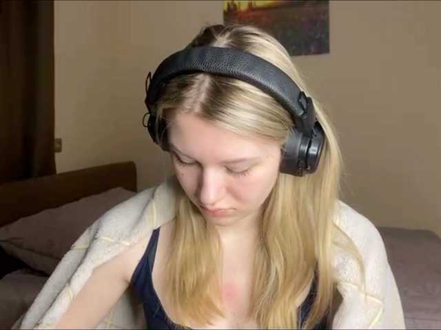 SkyeDavis's BongaCams show and profile