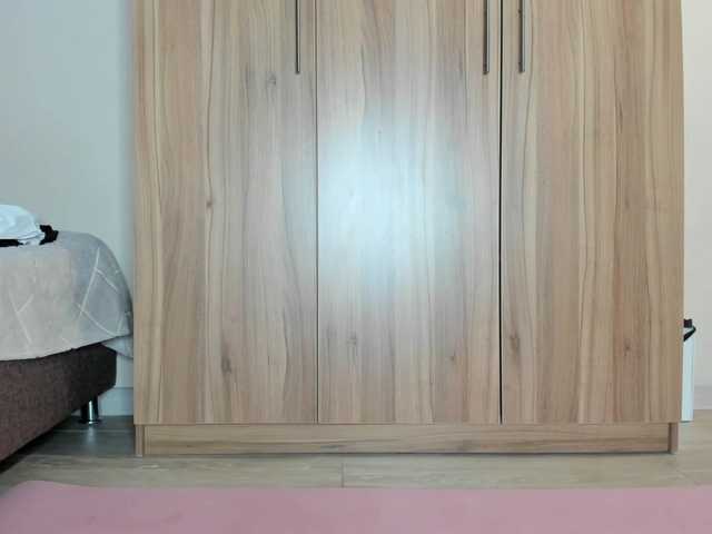 SkyeDavis's BongaCams show and profile