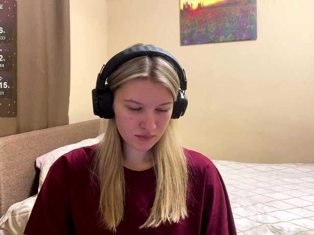 SkyeDavis's BongaCams show and profile