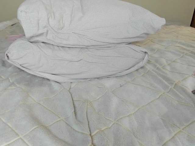 SkyeDavis's BongaCams show and profile