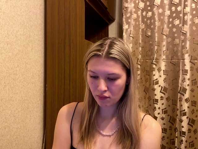 SkyeDavis's BongaCams show and profile