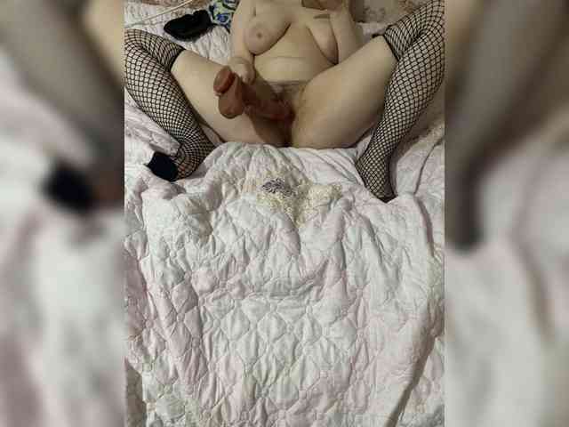 AdrianaCuteee webcam