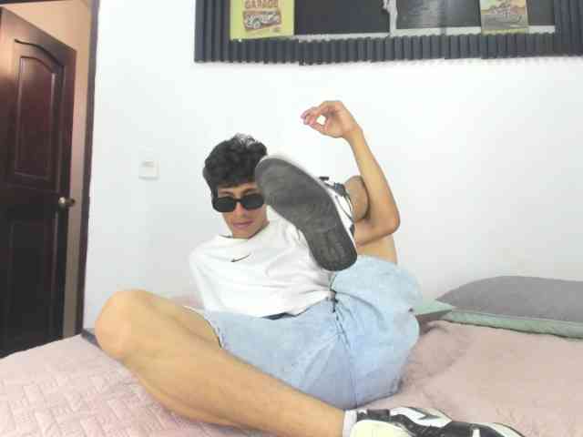 Emer-santos Emer-santos