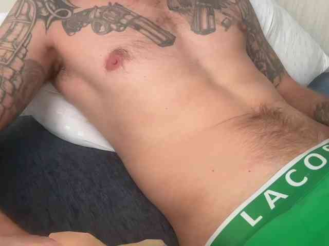 Alex2587Z1 Alex2587Z1