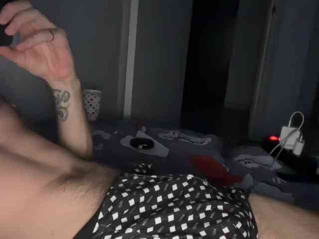 Alex2587Z1 Alex2587Z1