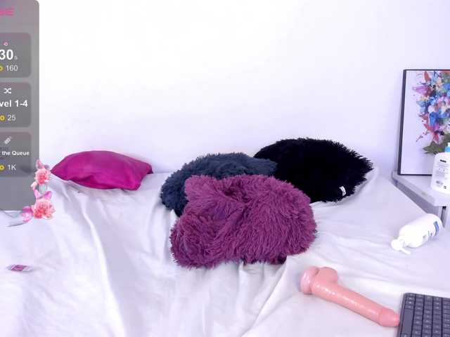 Briana-Goldd's BongaCams show and profile