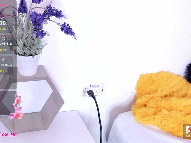 Briana-Goldd's BongaCams show and profile