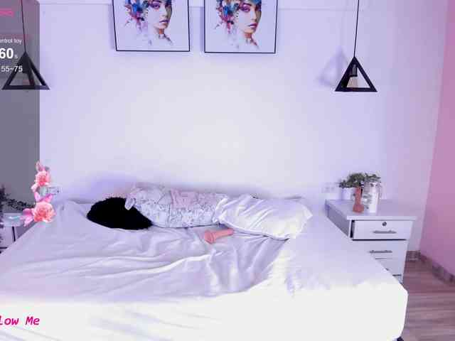 Briana-Goldd Live Webcam on BongaCams