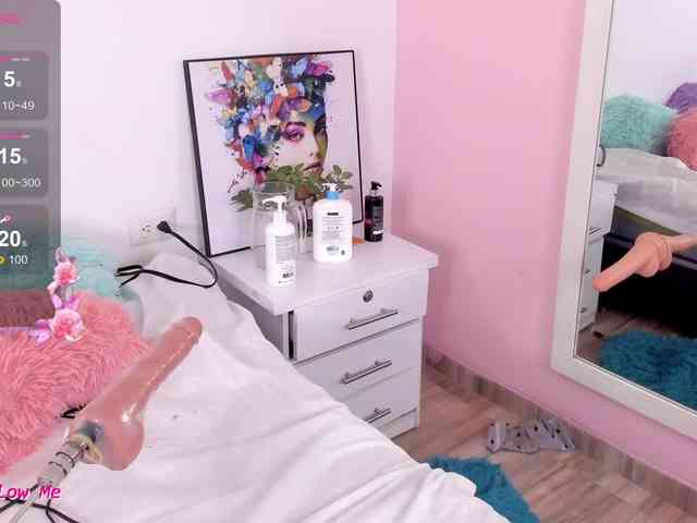Briana-Goldd webcam