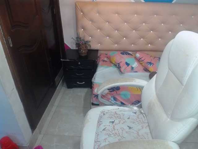 celestewood – webcam model profile photo