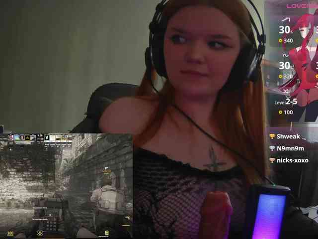 purple-hornet0 webcam