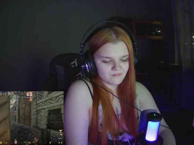 purple-hornet0 webcam