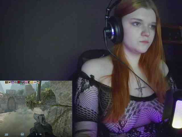 purple-hornet0 webcam