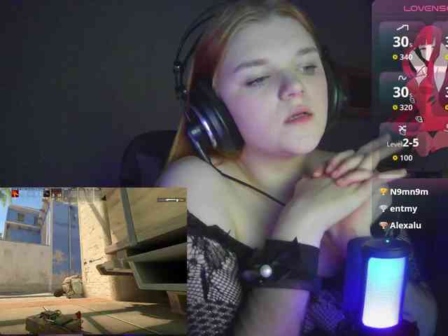 purple-hornet0 webcam