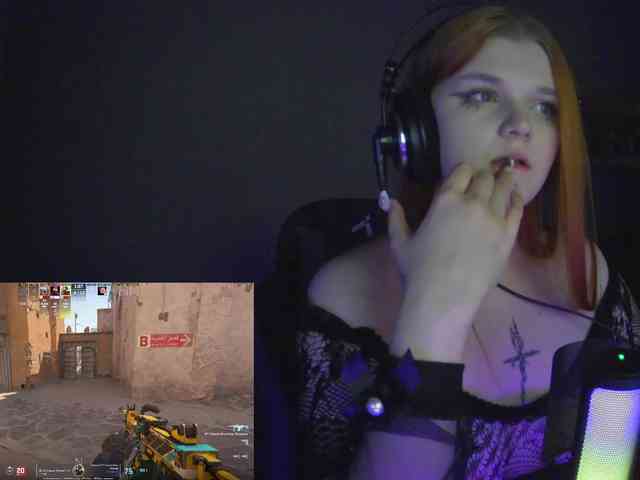 purple-hornet0 webcam