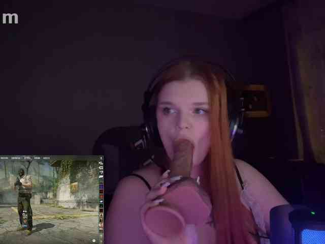 purple-hornet0 webcam