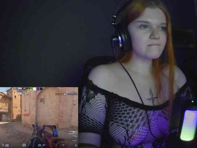 purple-hornet0 webcam