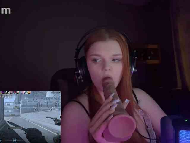 purple-hornet0 webcam