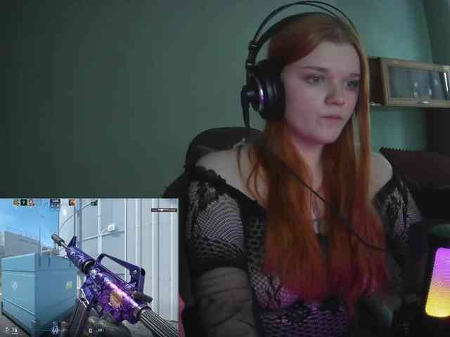 purple-hornet0 webcam