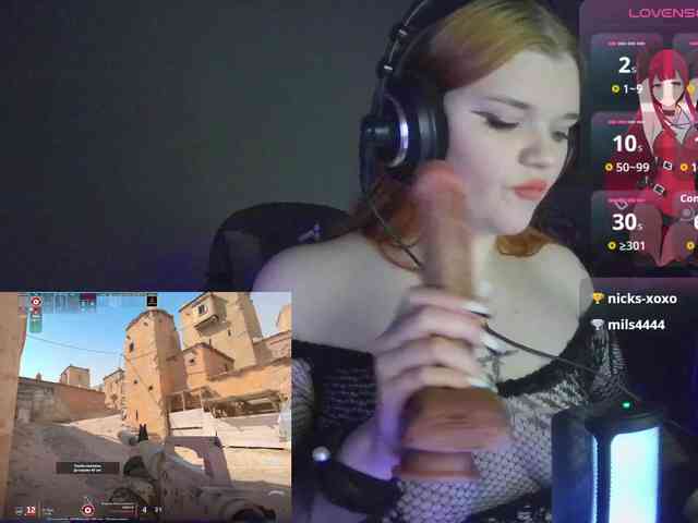 purple-hornet0 webcam