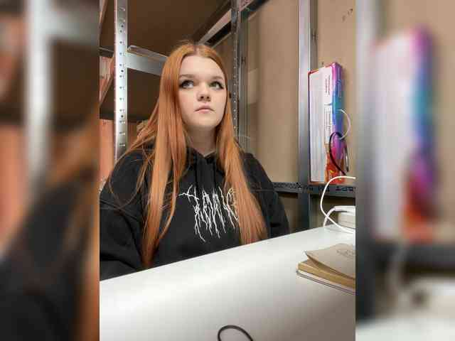 purple-hornet0 webcam