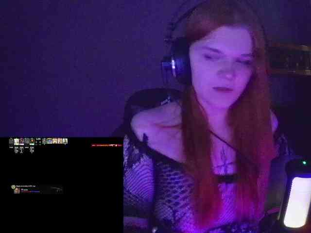 purple-hornet0 webcam