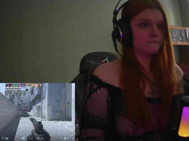 purple-hornet0 webcam