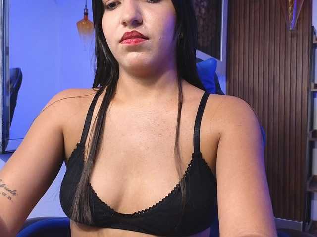 Olivia-Fox's BongaCams show and profile