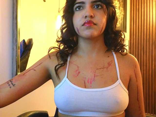 Olivia-Fox's BongaCams show and profile