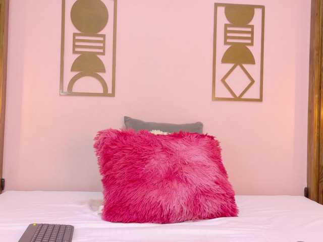 EnvyAdams's BongaCams show and profile