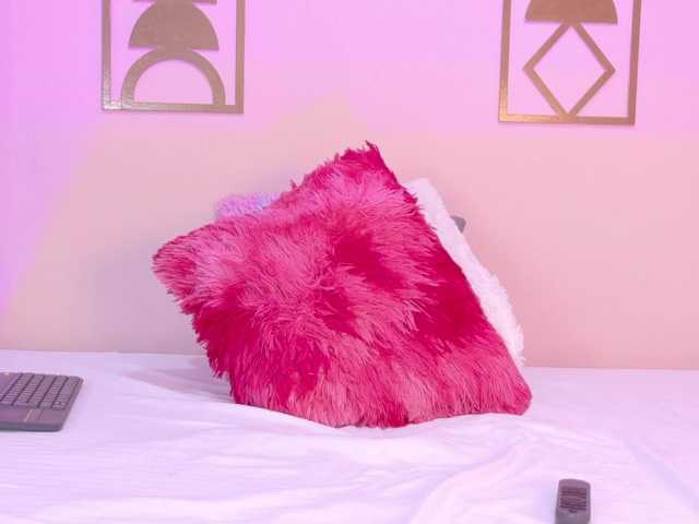 EnvyAdams's BongaCams show and profile