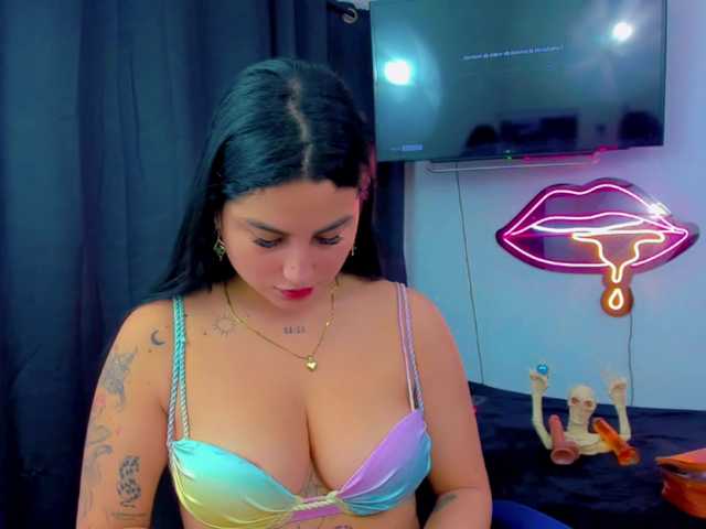 sunshine-uwu22's BongaCams show and profile