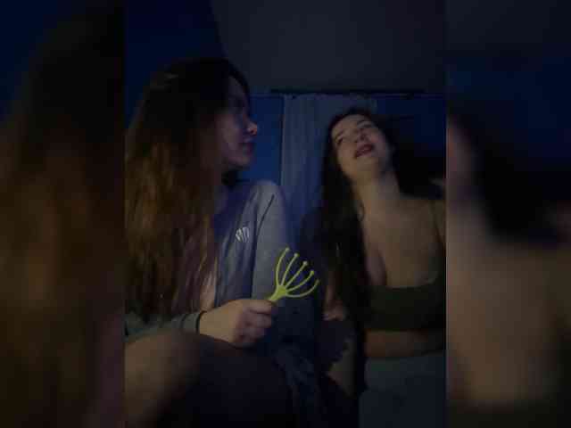 KrissMilss21001 KrissMilss21001