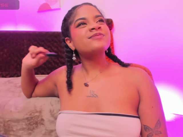 camilafoox7's BongaCams show and profile