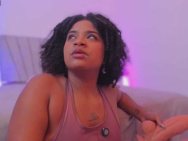 camilafoox7's BongaCams show and profile