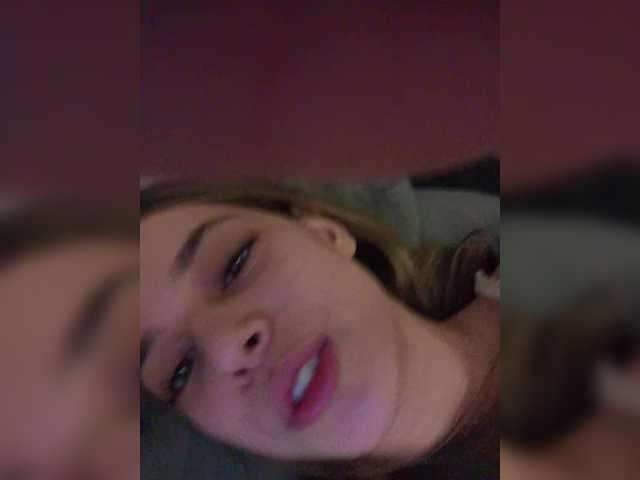 le modèle murmishka est en webcam porno dans un show sur le site bongacams, il possède les tags suivants: White/Caucasian,Blonde,Shaved