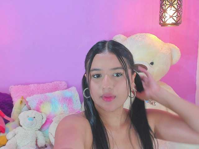 AnaVaccii's BongaCams show and profile