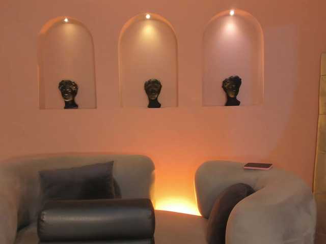 AyshelBrownX's BongaCams show and profile