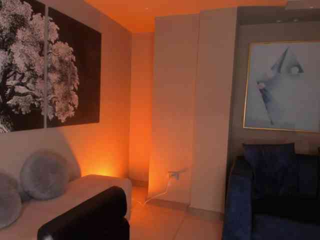 AyshelBrownX AyshelBrownX