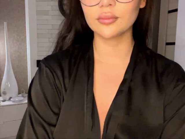 MicaConney – webcam model profile photo