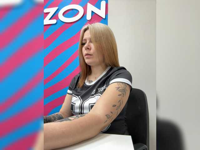 mIrindAcam's BongaCams show and profile