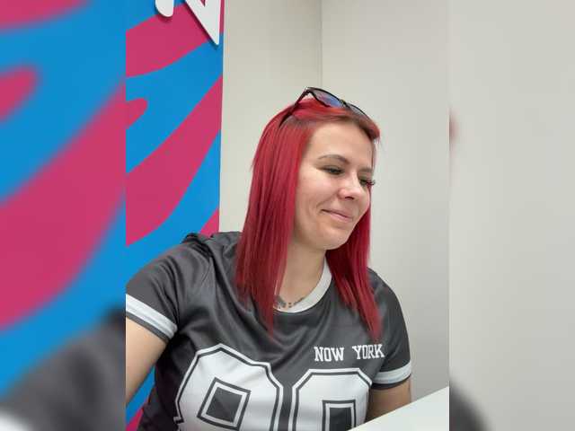 mIrindAcam's BongaCams show and profile