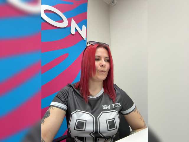 mIrindAcam's BongaCams show and profile