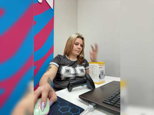 mIrindAcam – webcam model profile photo