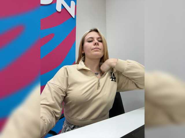 mIrindAcam live room