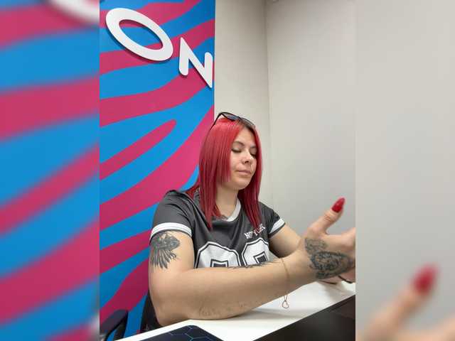 mIrindAcam's BongaCams show and profile