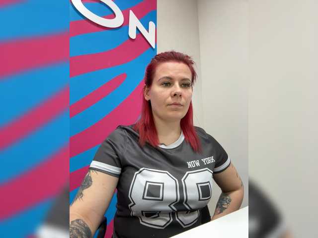 mIrindAcam's BongaCams show and profile