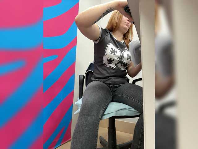 mIrindAcam's BongaCams show and profile