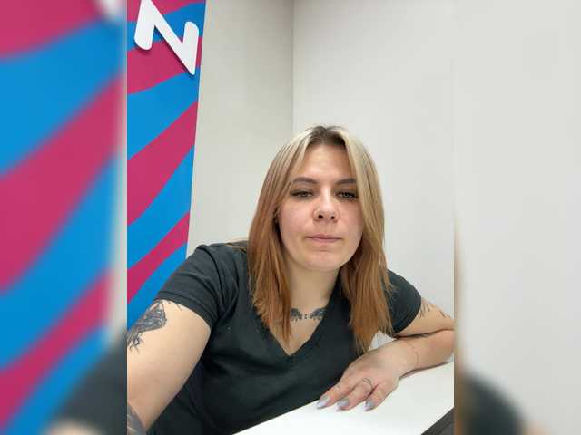 mIrindAcam's BongaCams show and profile